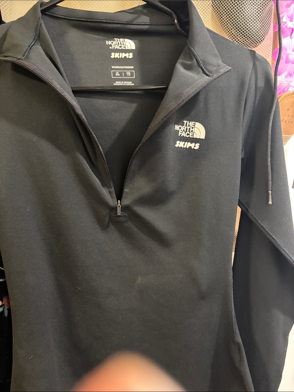 The North Face Black Half-Zip Men's Pullover